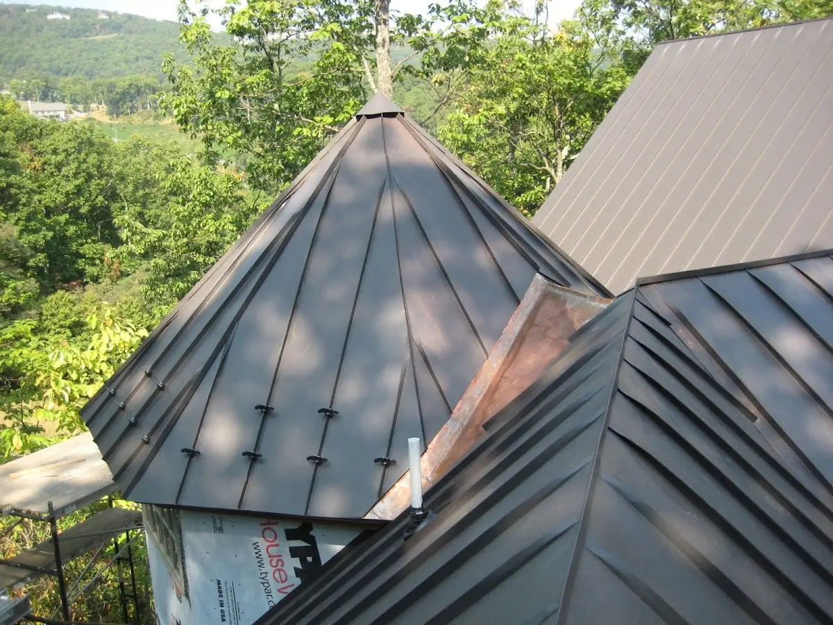 Professional Roof Tarp Installation by Craftsman Roofing in Meredith